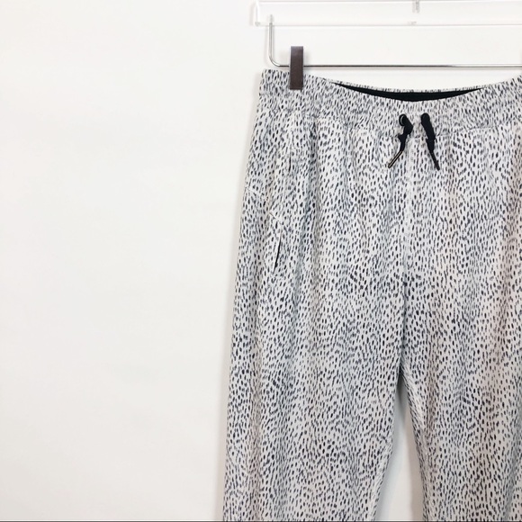 Lululemon Trainer Track Pant Dottie Dash 8 - Picture 3 of 7